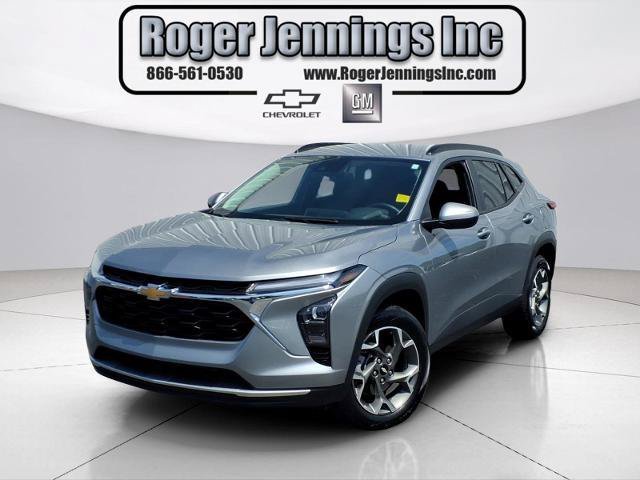 Used 2025 Chevrolet Trax LT w/ Driver Confidence Package