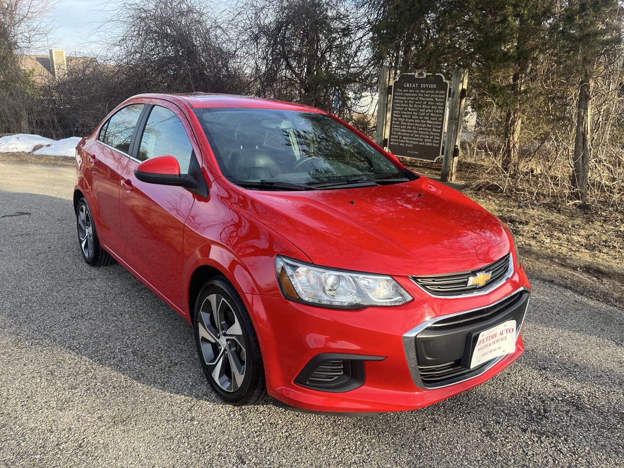 Used 2020 Chevrolet Sonic Premier FWD image 7