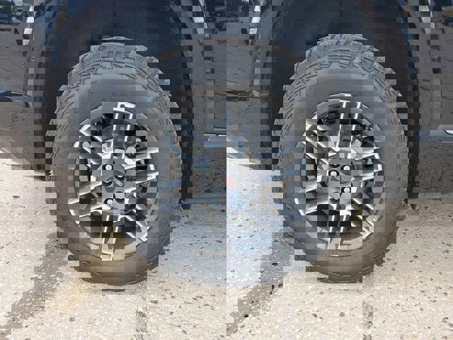 New 2026 GMC Terrain AT4 w/ Technology Package II AWD/4WD image 6