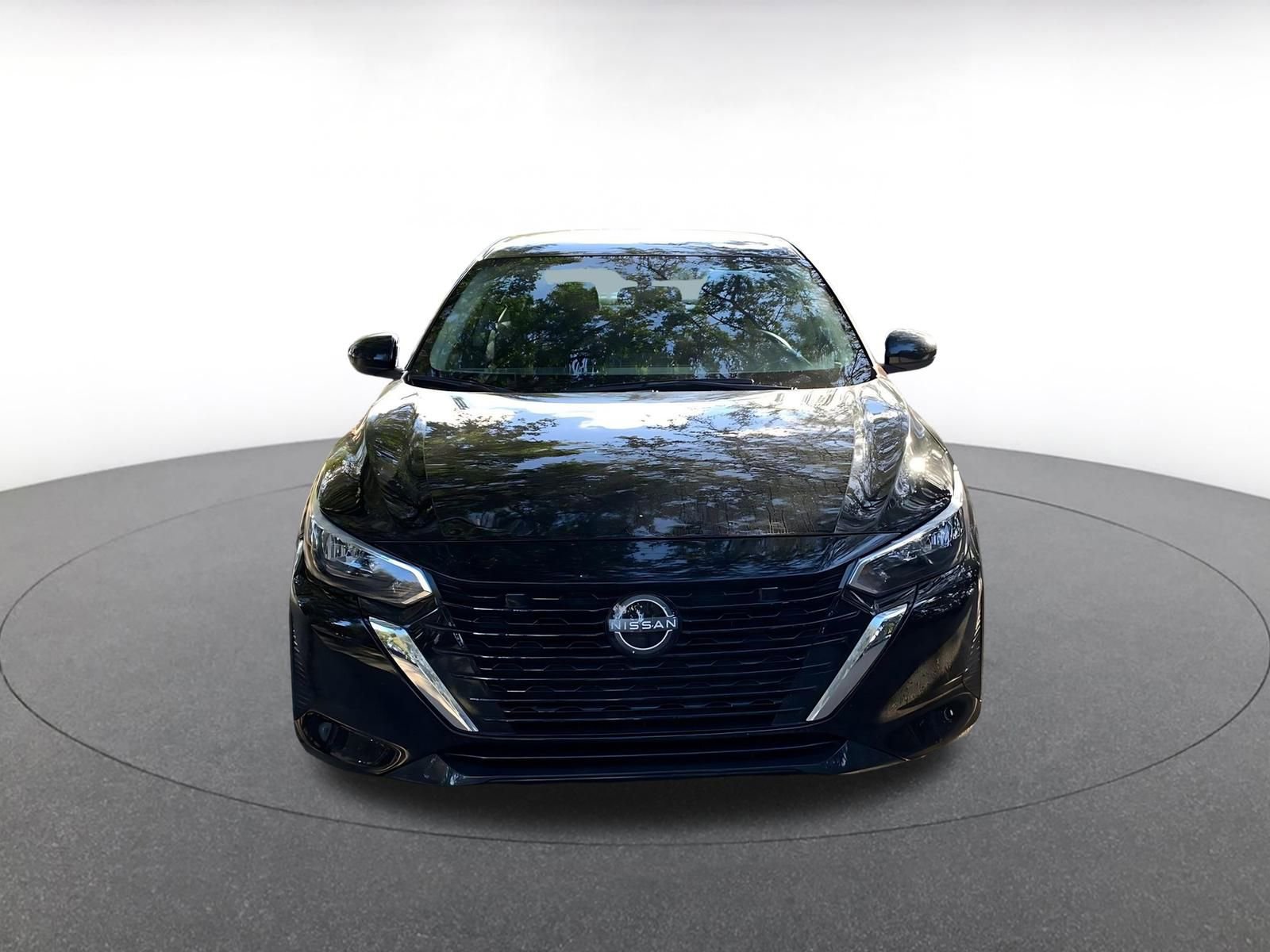 Used 2025 Nissan Sentra S image 2