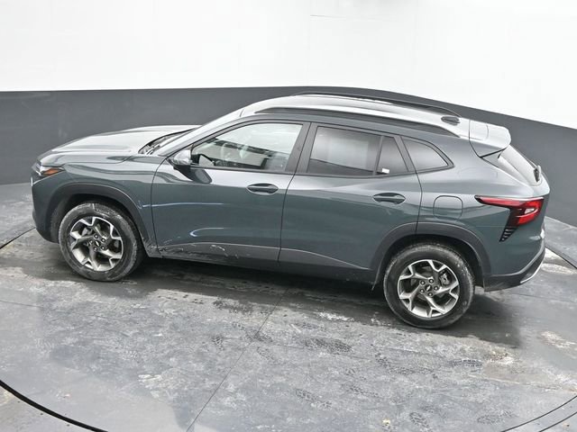 Used 2025 Chevrolet Trax LT image 38