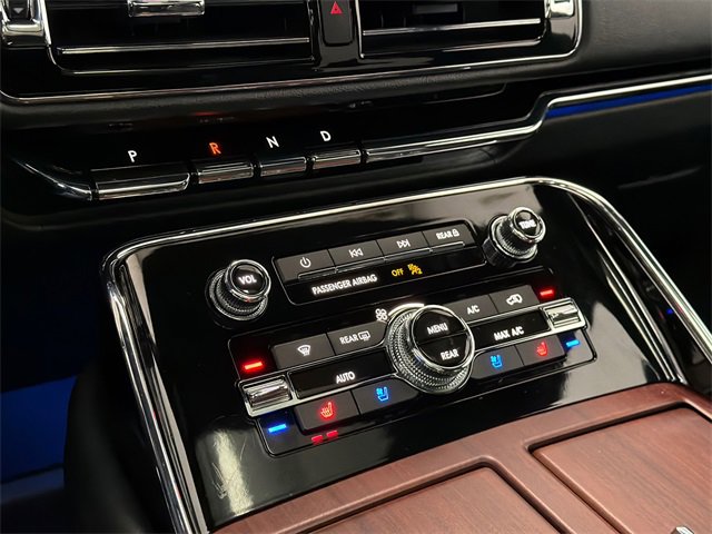 Certified 2023 Lincoln Navigator L Reserve image 32