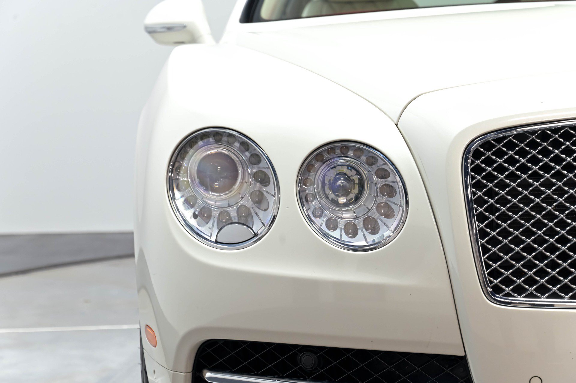 Used 2016 Bentley Flying Spur W12 AWD/4WD image 55