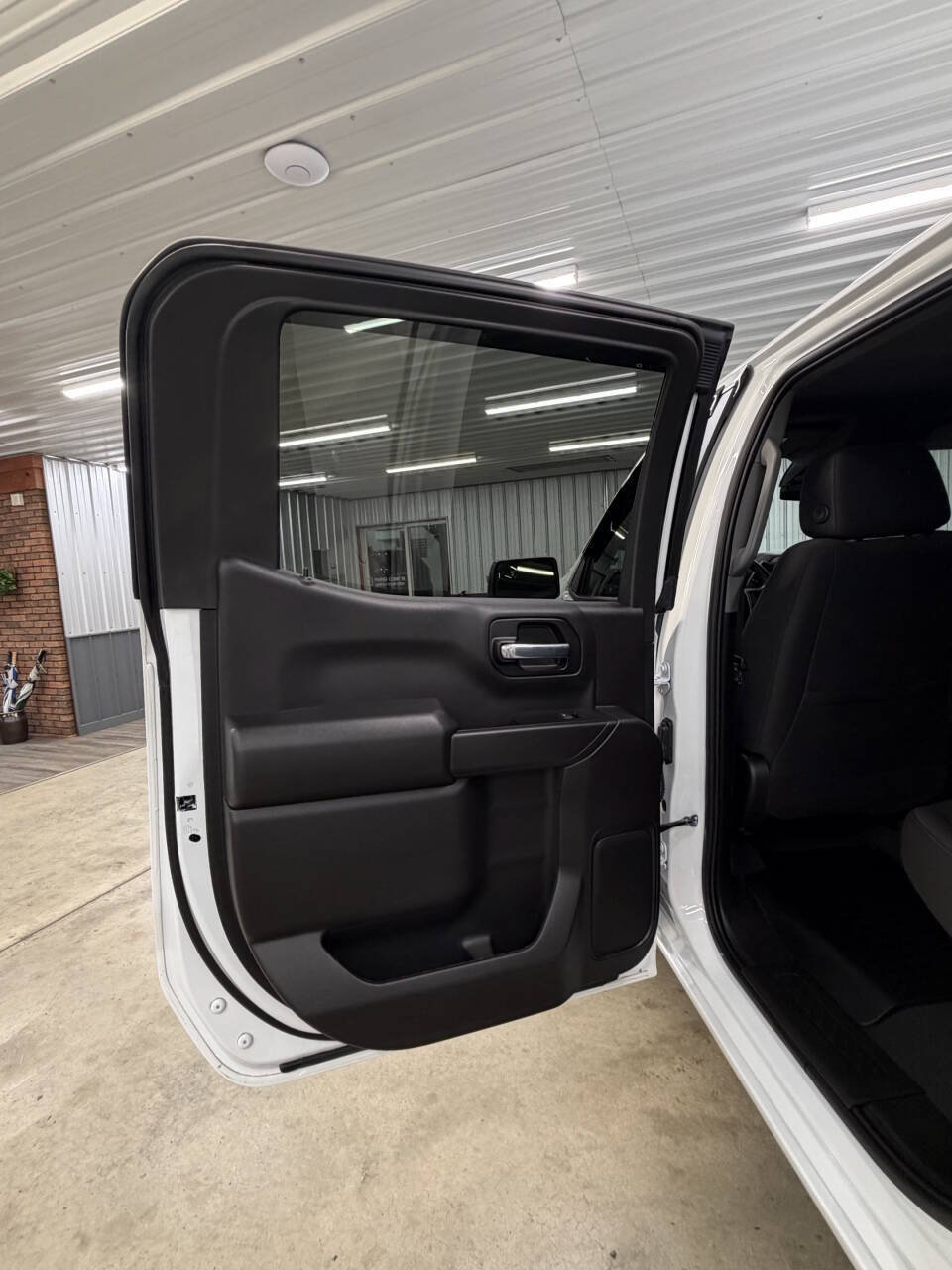 Used 2023 Chevrolet Silverado 1500 Custom Trail Boss w/ LPO, Dark Essentials Package AWD/4WD image 44