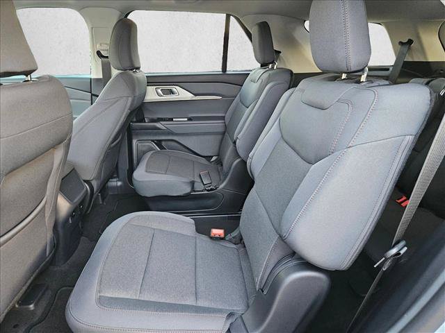 New 2026 Ford Explorer Active RWD image 12
