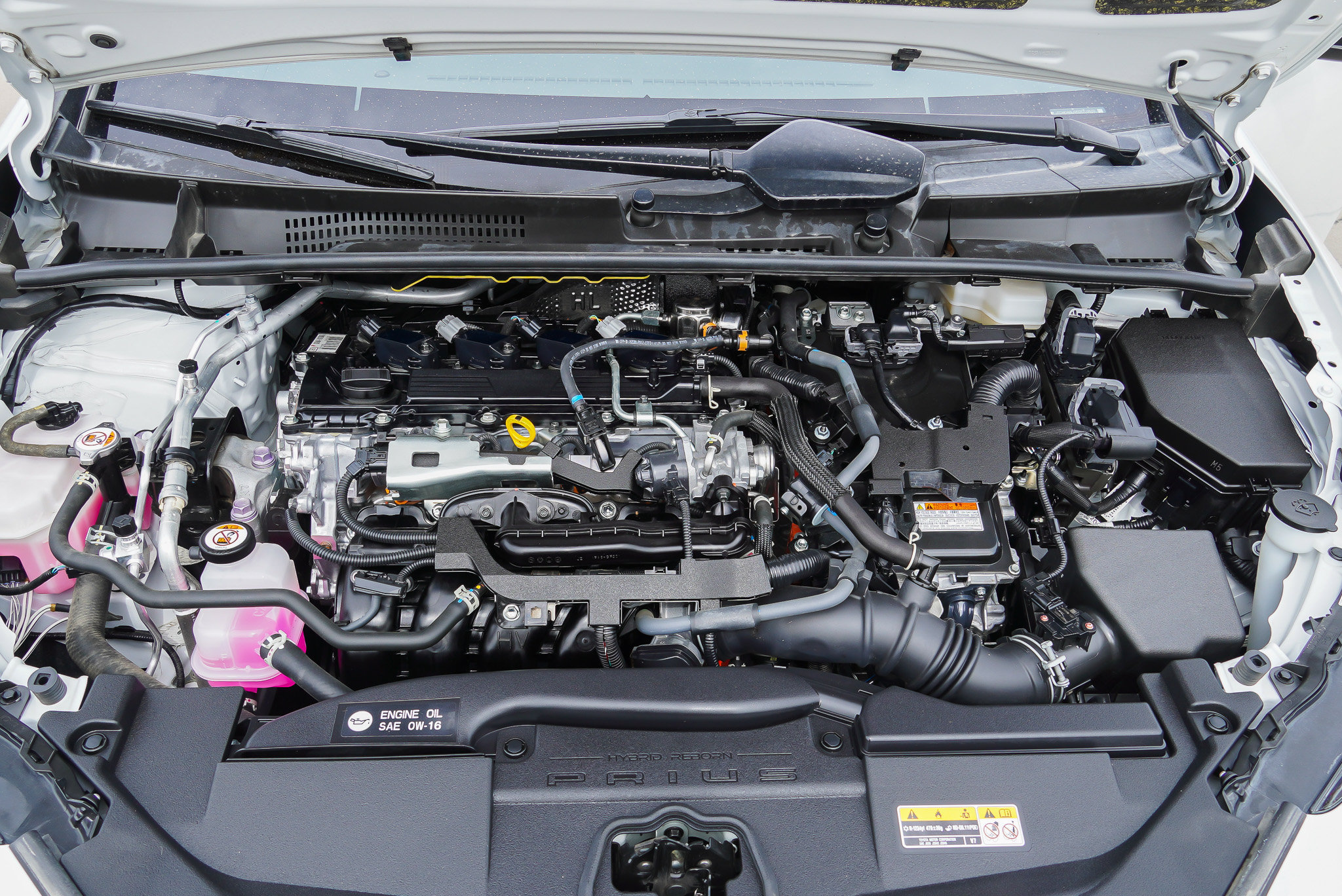 Certified 2024 Toyota Prius LE AWD/4WD image 15