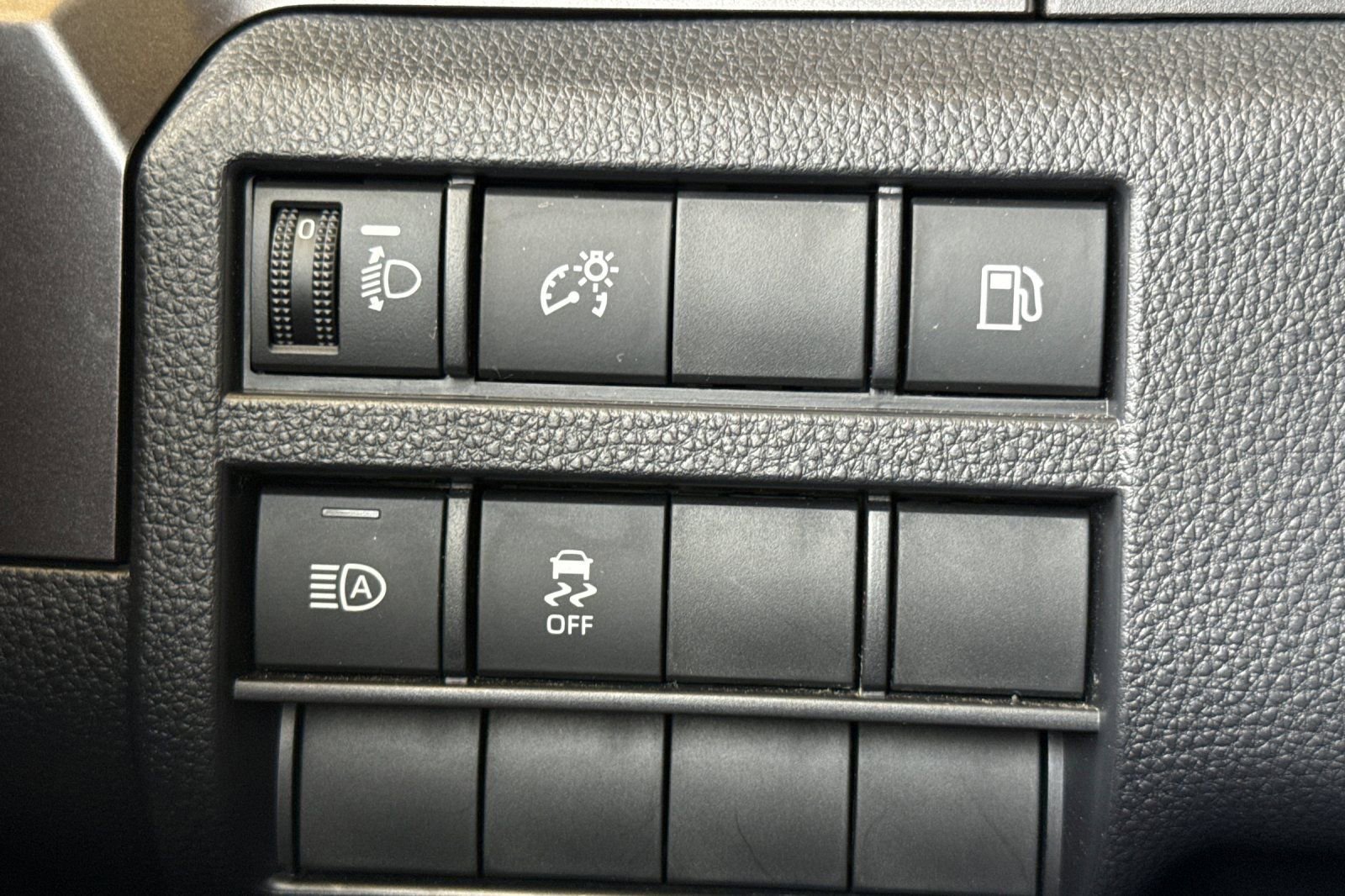 Certified 2025 Toyota 4Runner SR5 image 33