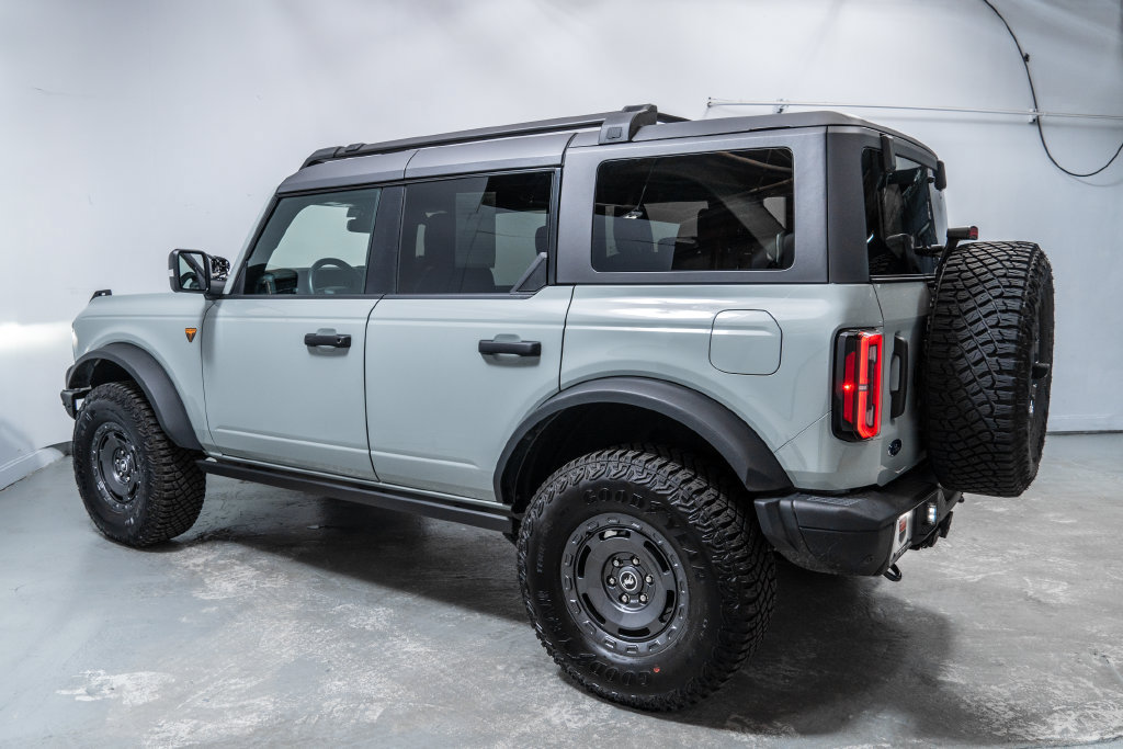 Used 2024 Ford Bronco Badlands AWD/4WD image 2