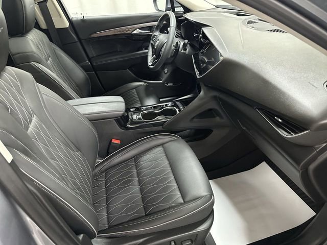 Used 2022 Buick Envision Avenir w/ Technology Package II FWD image 19