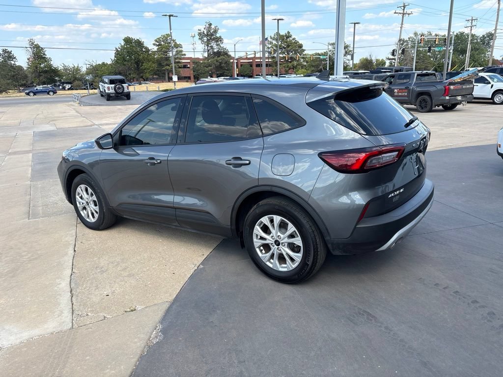 Used 2025 Ford Escape Active FWD image 5