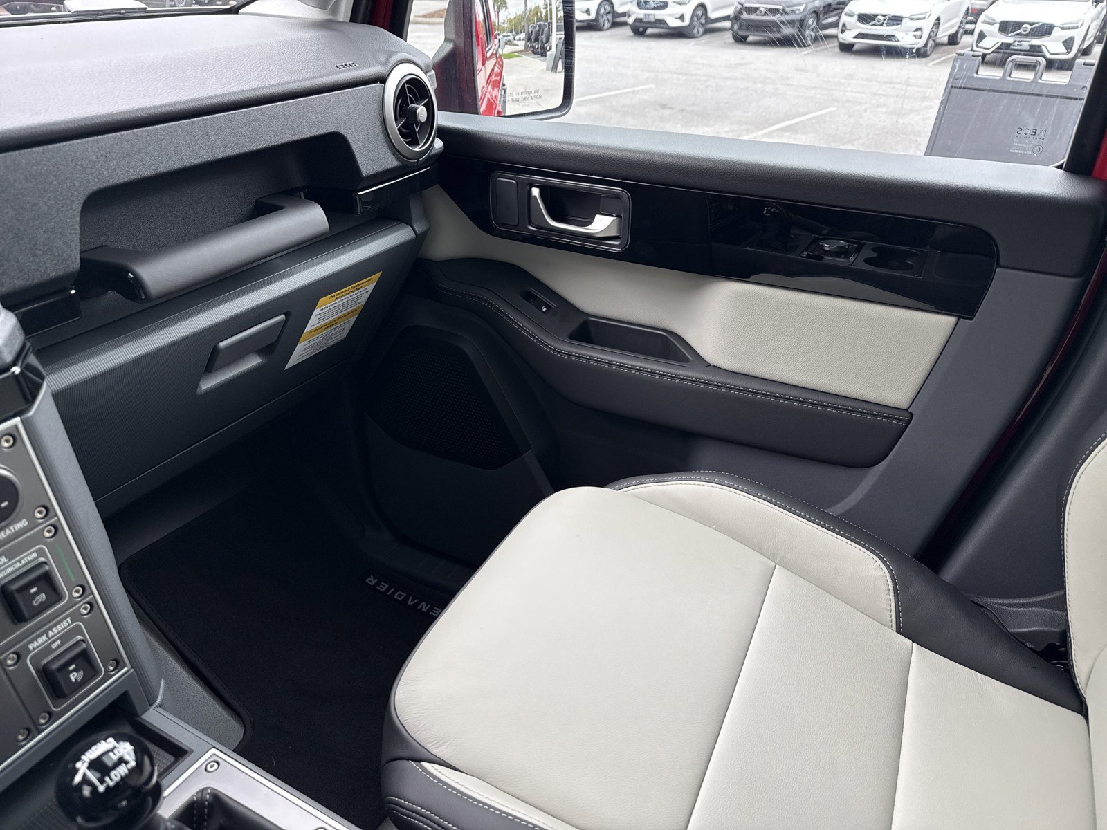 Used 2025 INEOS Grenadier Station Wagon AWD/4WD image 20