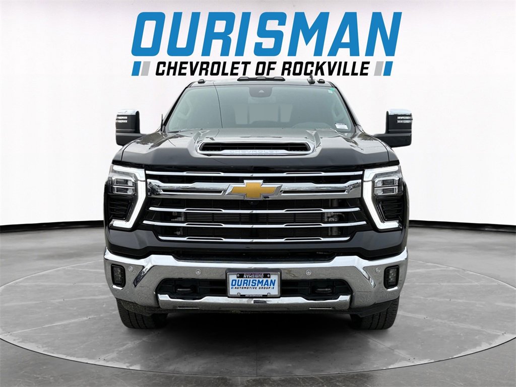 Used 2024 Chevrolet Silverado 2500 LTZ w/ LTZ Plus Package image 8