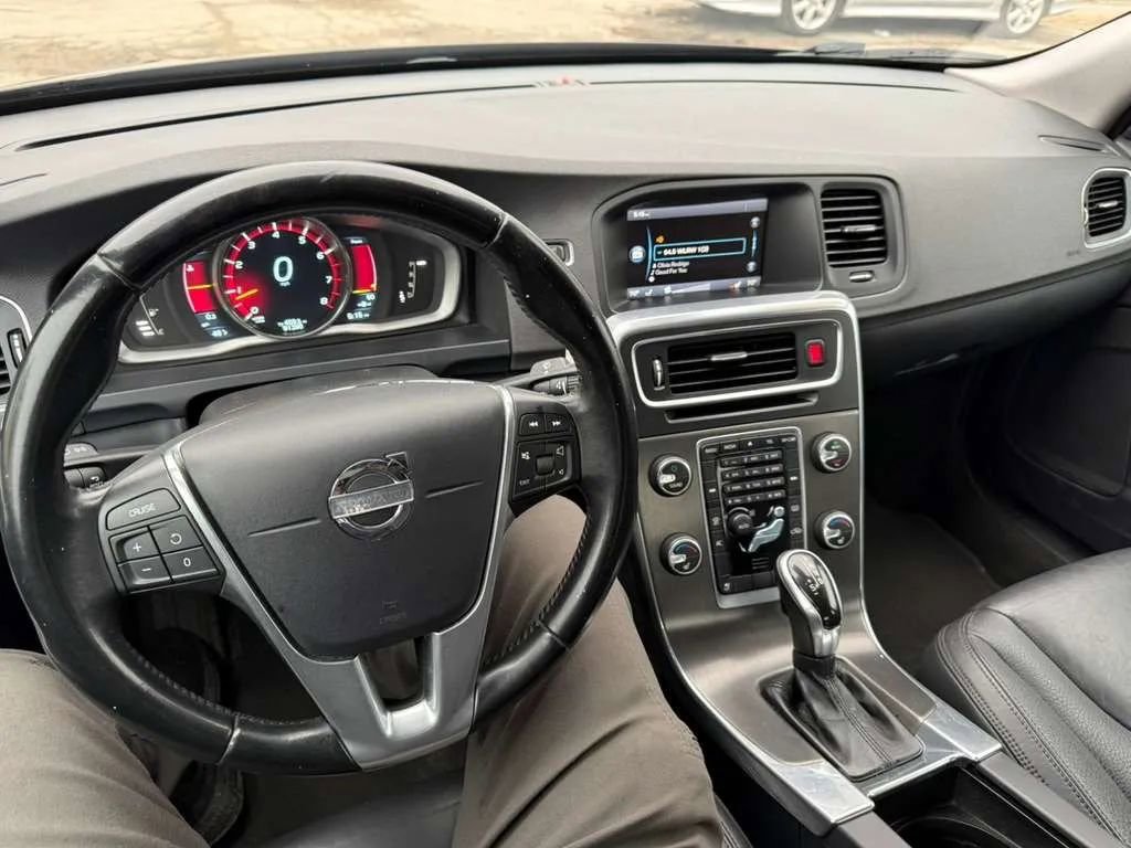 Used 2014 Volvo S60 T5 image 22