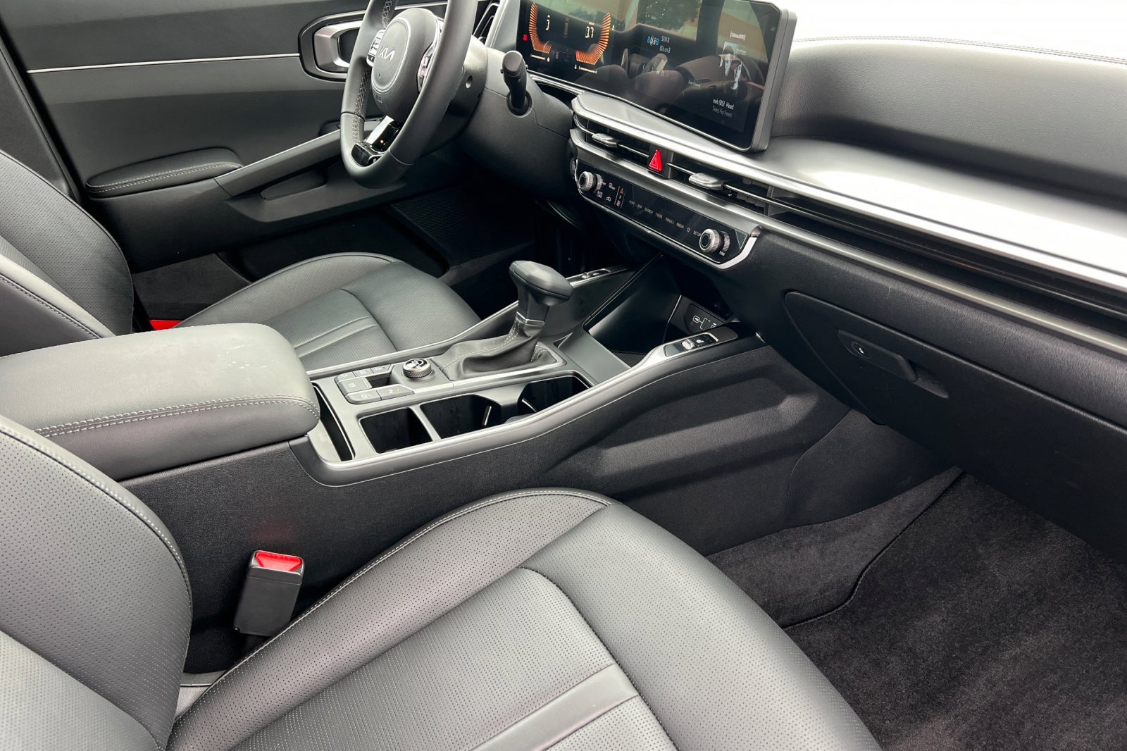 Certified 2025 Kia Sorento S image 20