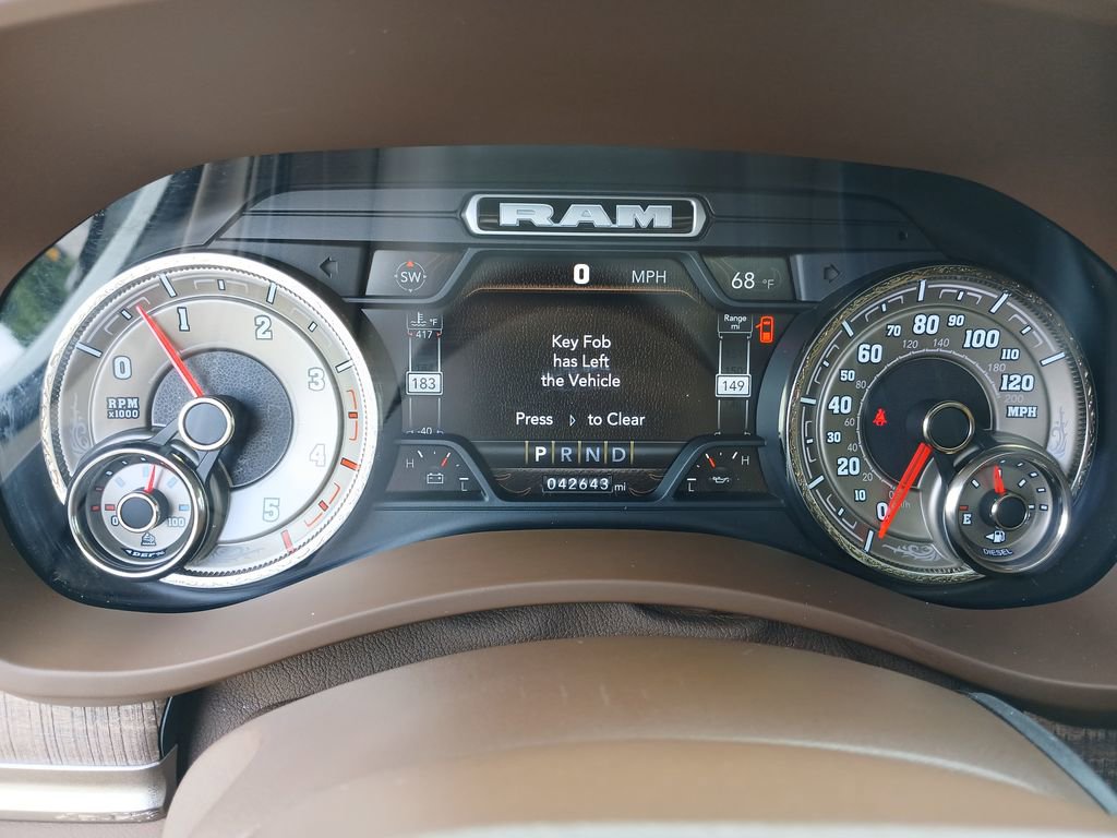 Used 2022 RAM 2500 Limited AWD/4WD image 11