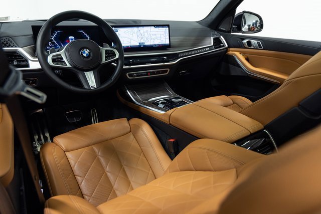Used 2023 BMW X7 xDrive40i w/ M Sport Package image 20
