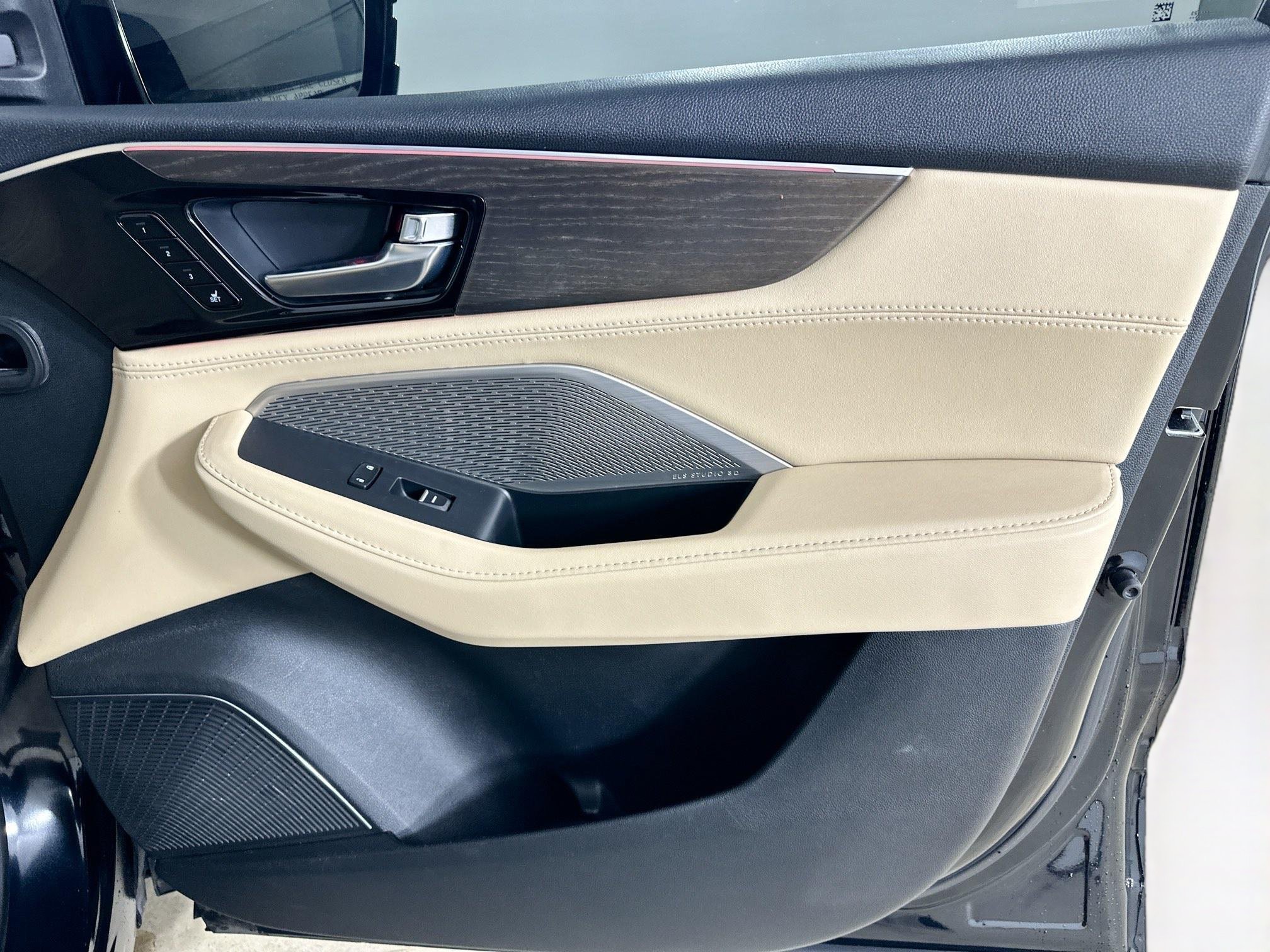 Used 2023 Acura MDX SH-AWD w/ Advance Package image 40