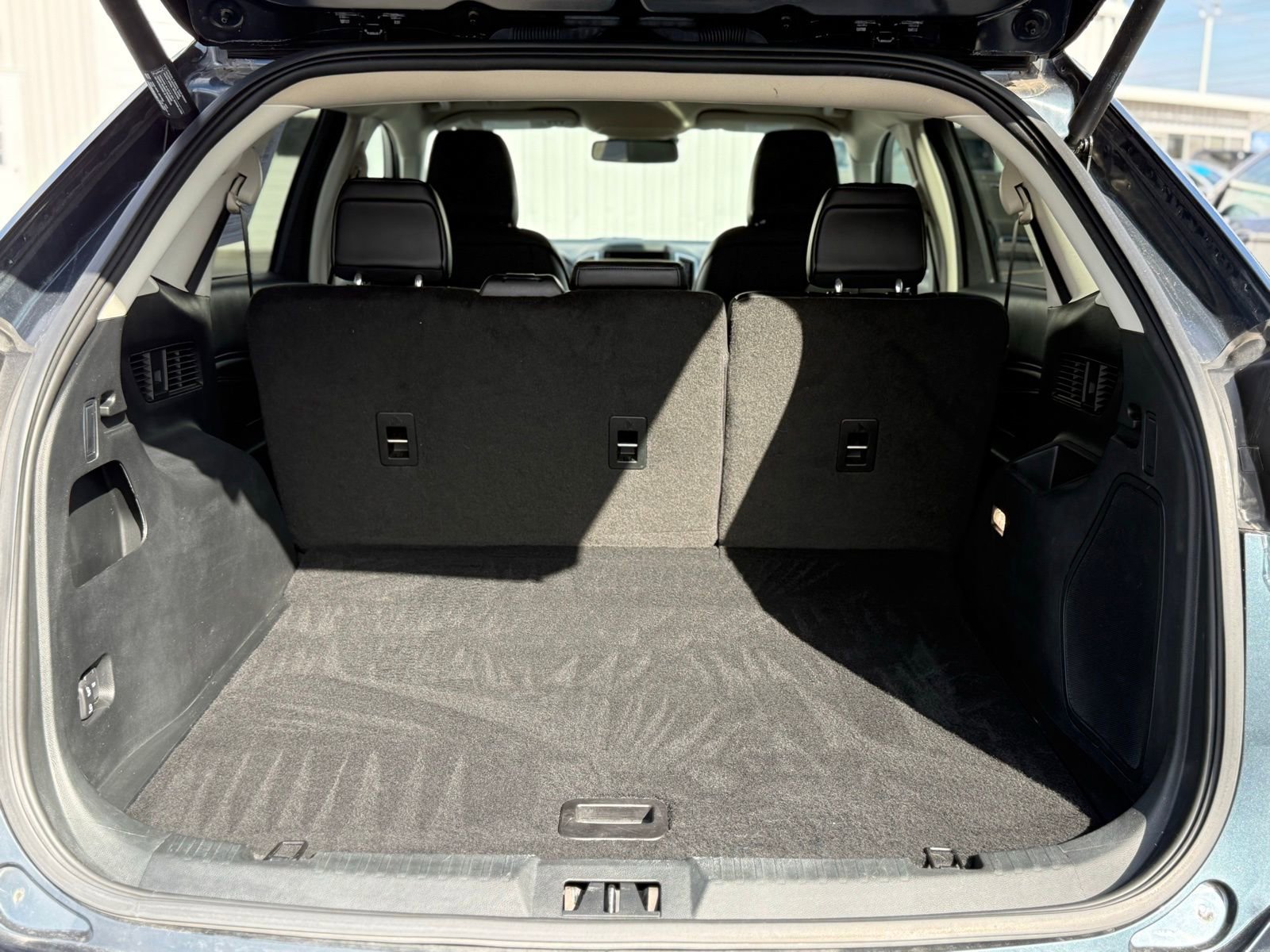 Used 2022 Ford Edge Titanium image 35