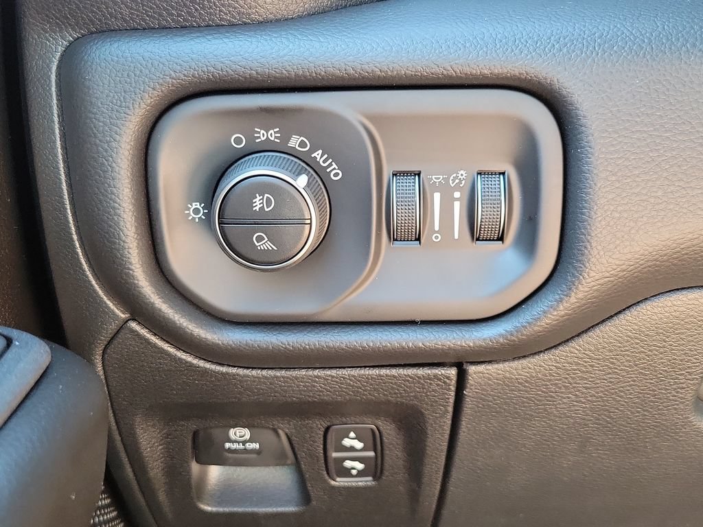 New 2026 RAM 1500 Big Horn AWD/4WD image 23
