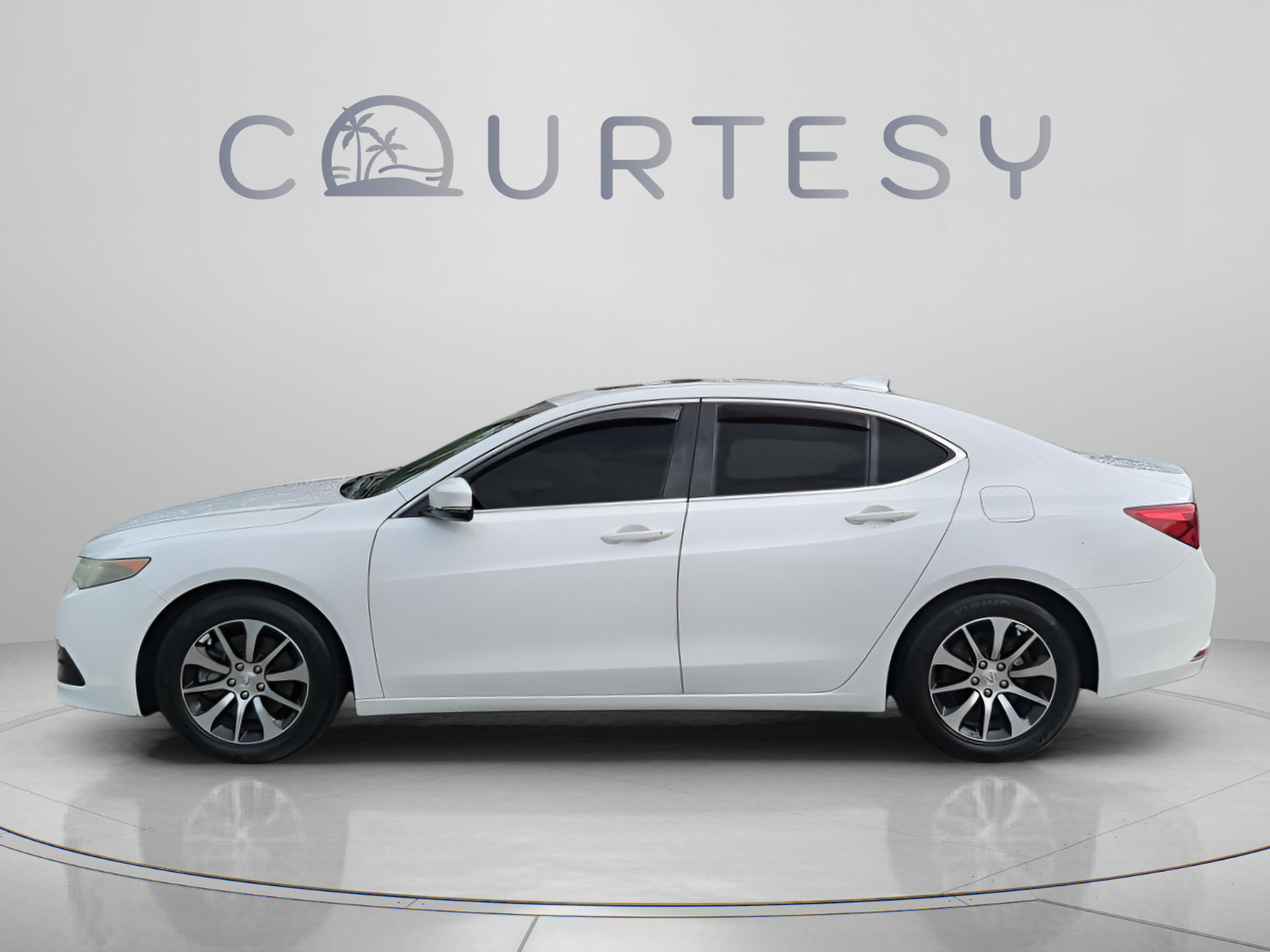 Used 2017 Acura TLX w/ Technology Package FWD image 4