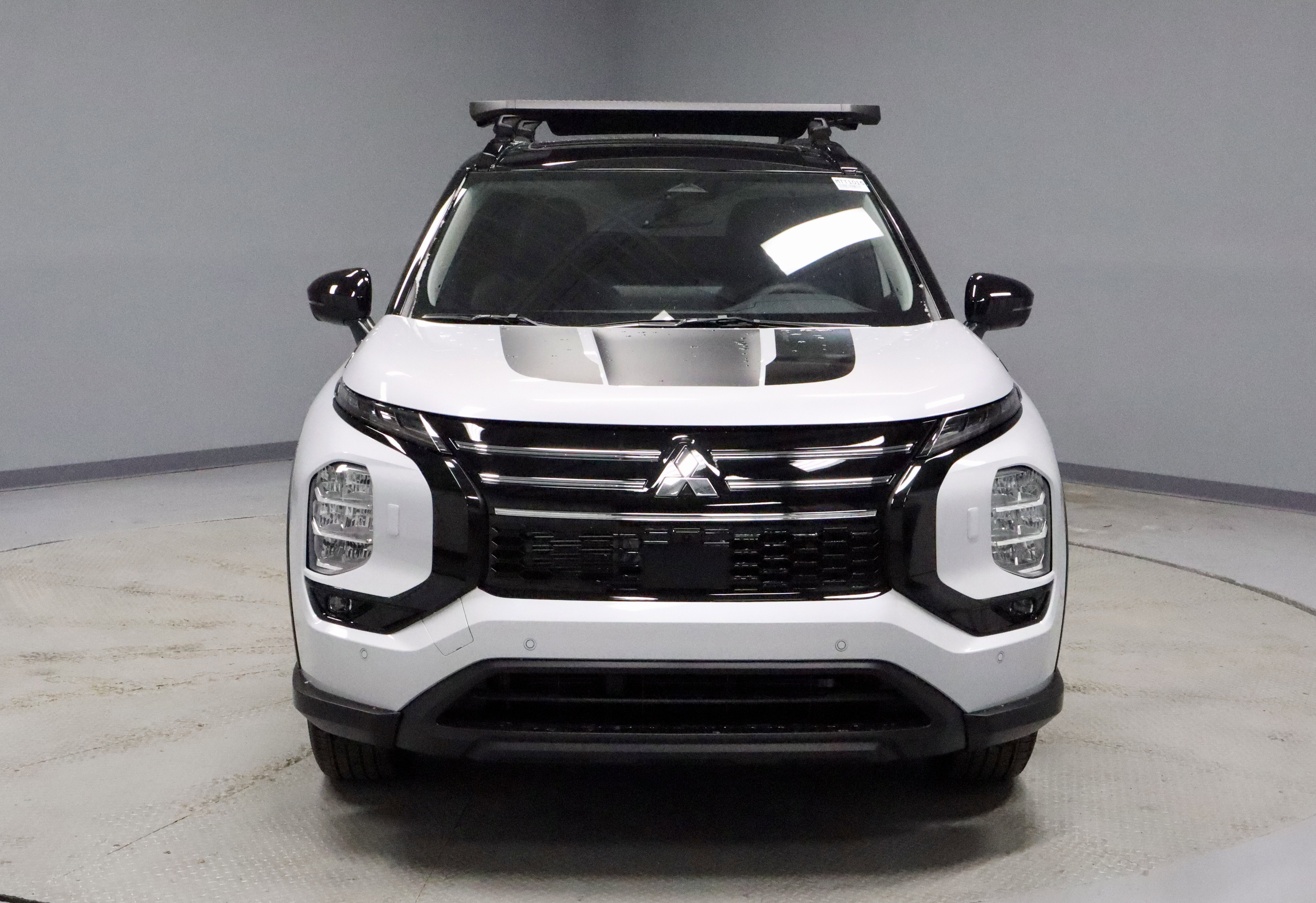 New 2026 Mitsubishi Outlander Trail Edition image 4