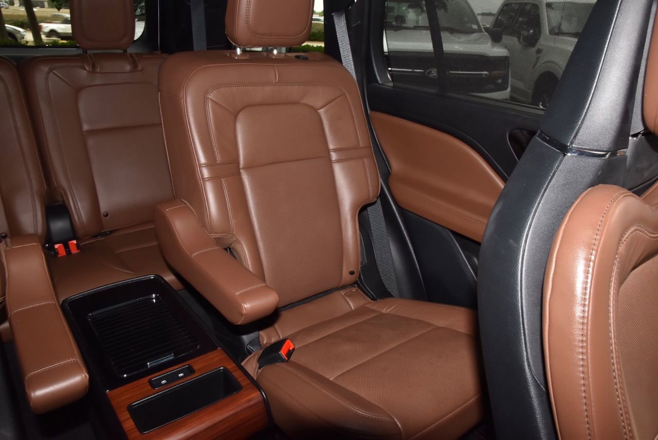 Used 2022 Lincoln Aviator Reserve w/ Equipment Group 201A image 24