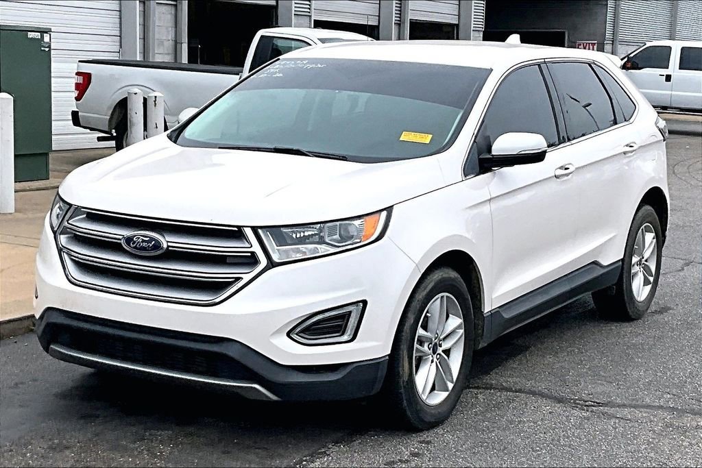Used 2017 Ford Edge SEL w/ Equipment Group 201A FWD image 2