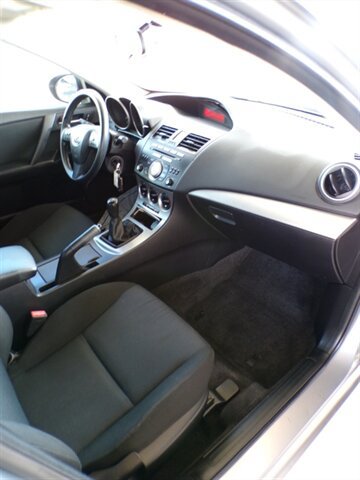 Used 2011 MAZDA MAZDA3 i Touring FWD image 24