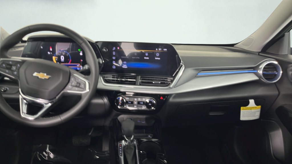 New 2026 Chevrolet Trax LT w/ LT Convenience Package FWD image 13