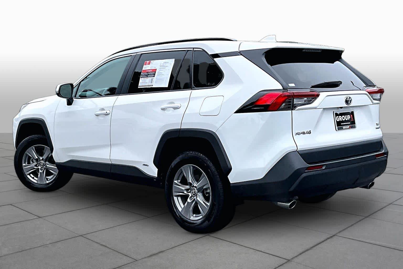 Used 2024 Toyota RAV4 XLE w/ Convenience Package AWD/4WD image 12