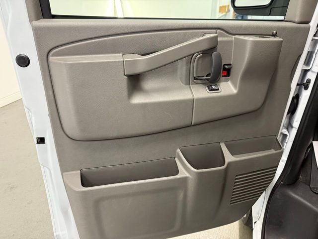 Used 2025 Chevrolet Express 3500 LS image 12