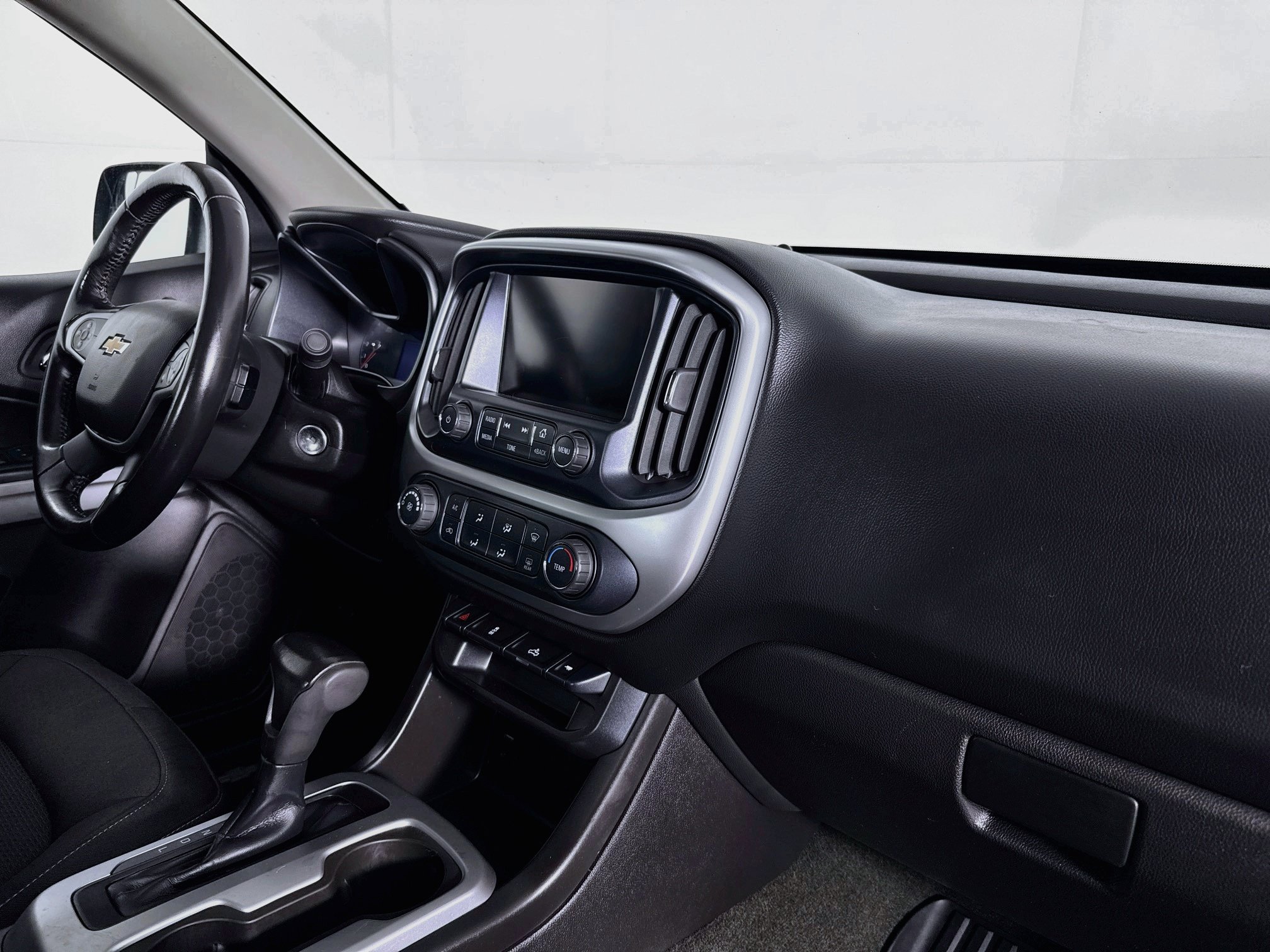 Used 2017 Chevrolet Colorado LT w/ LT Convenience Package RWD image 27