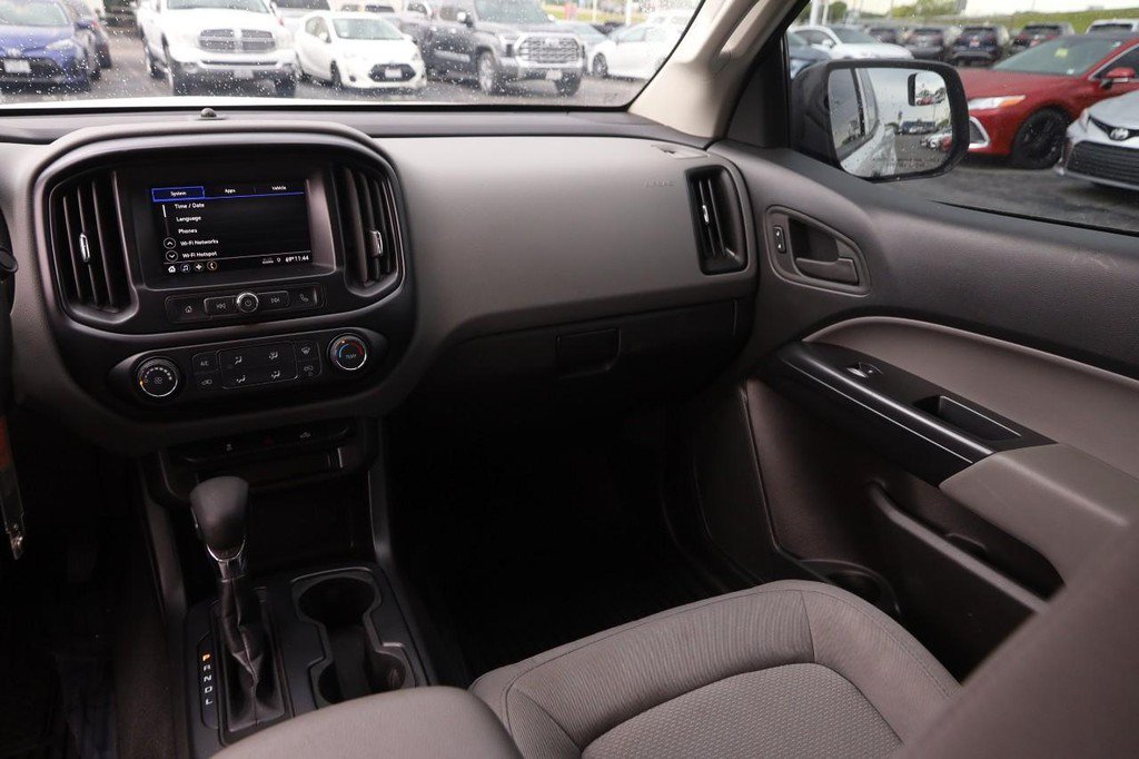 Used 2022 Chevrolet Colorado W/T RWD image 21