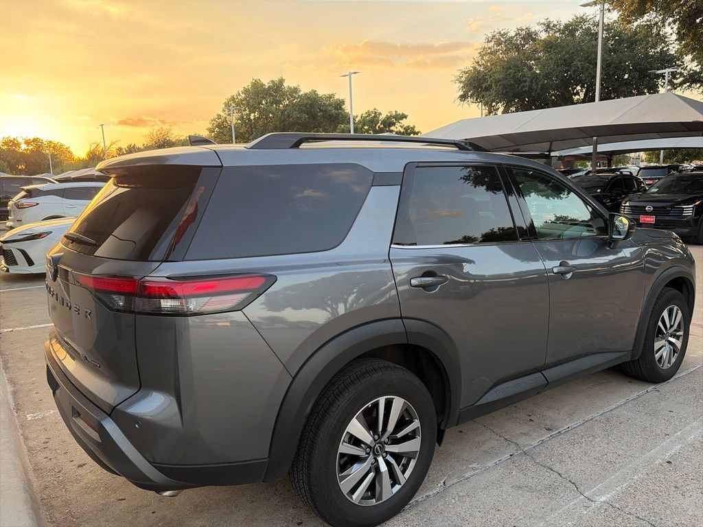 Certified 2026 Nissan Pathfinder SL AWD/4WD image 7