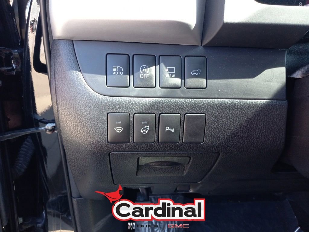 Used 2017 Toyota Highlander Limited Platinum w/ Carpet Mat Package image 32