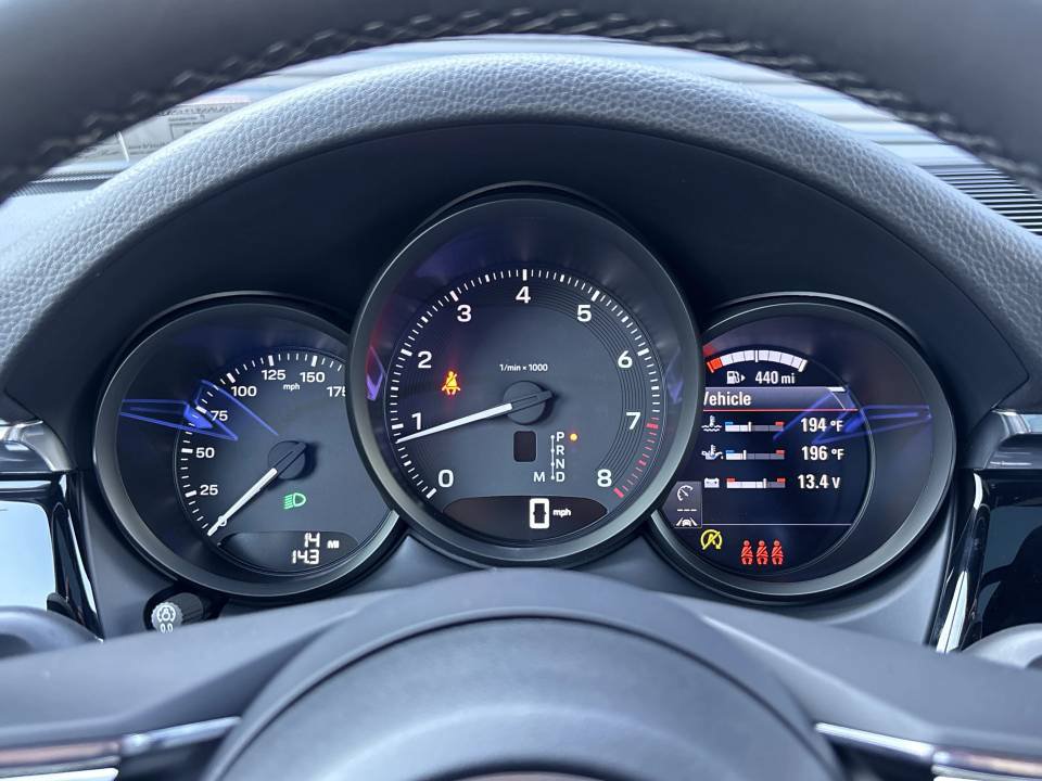 New 2026 Porsche Macan AWD/4WD image 13