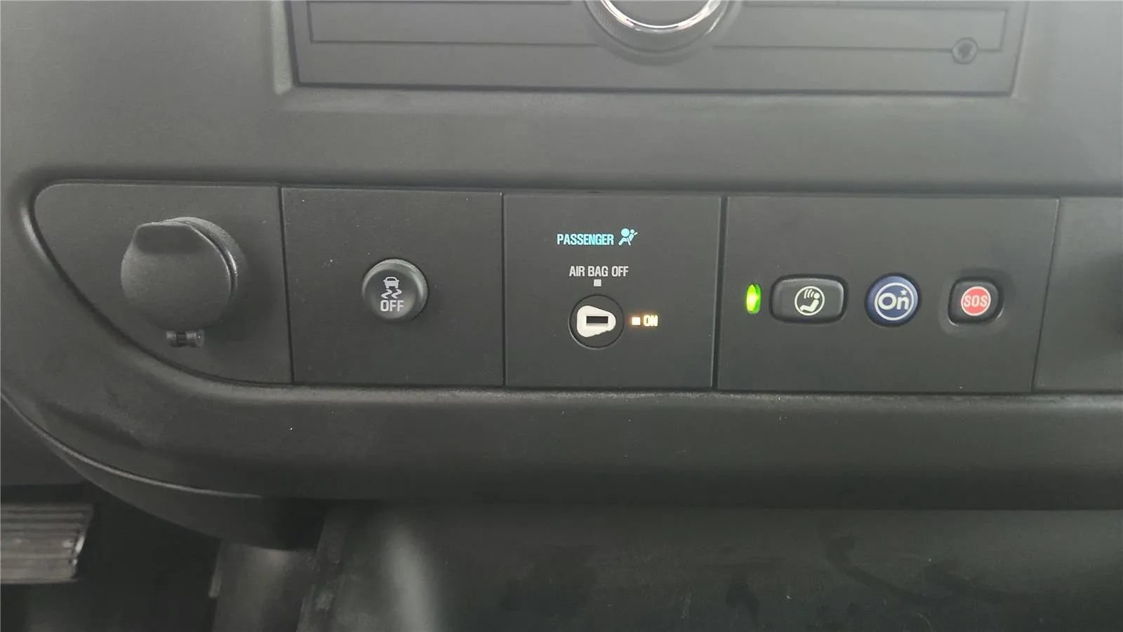 New 2025 Chevrolet Express 3500 w/ Power Convenience Package RWD image 32