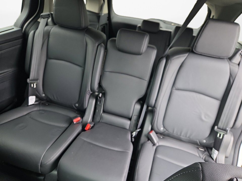 Certified 2026 Honda Odyssey EX-L image 12
