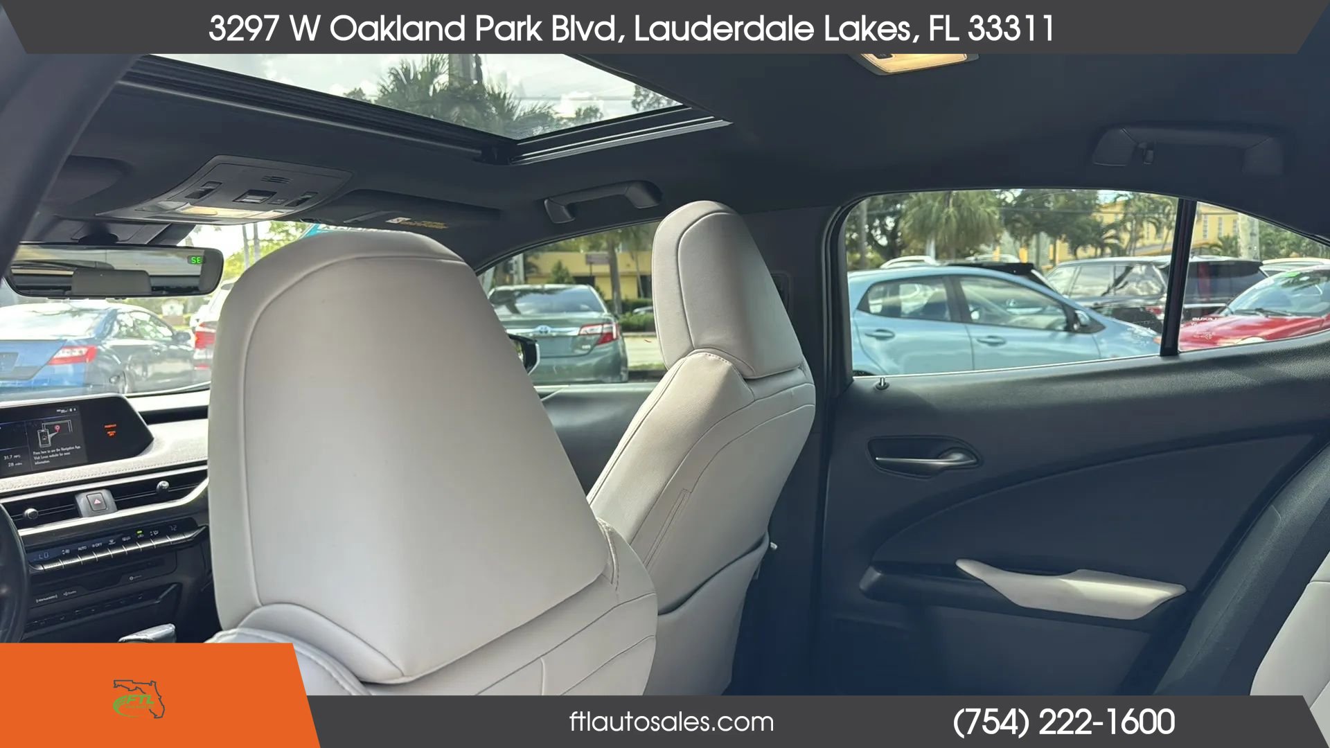 Used 2019 Lexus UX 200 w/ Premium Package FWD image 32
