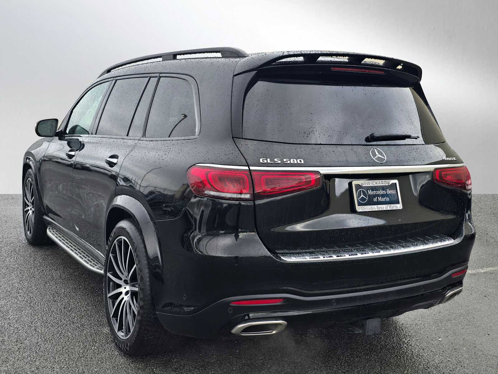 Used 2023 Mercedes-Benz GLS 580 4MATIC image 5