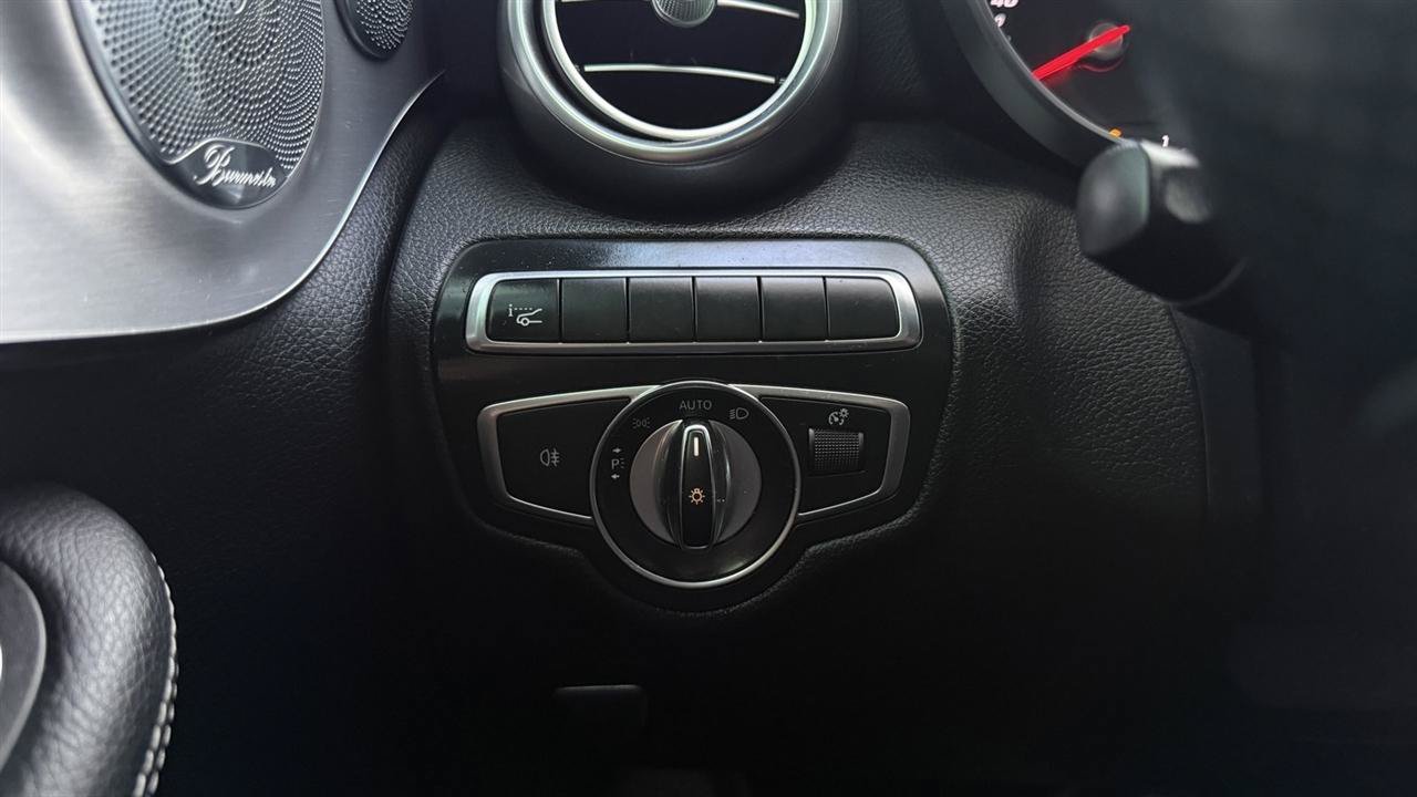 Used 2018 Mercedes-Benz C 300 4MATIC Coupe image 39
