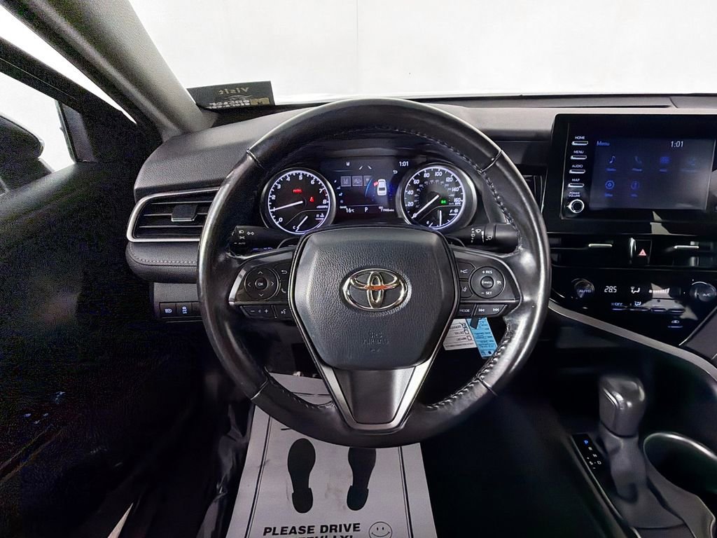 Used 2021 Toyota Camry SE image 11