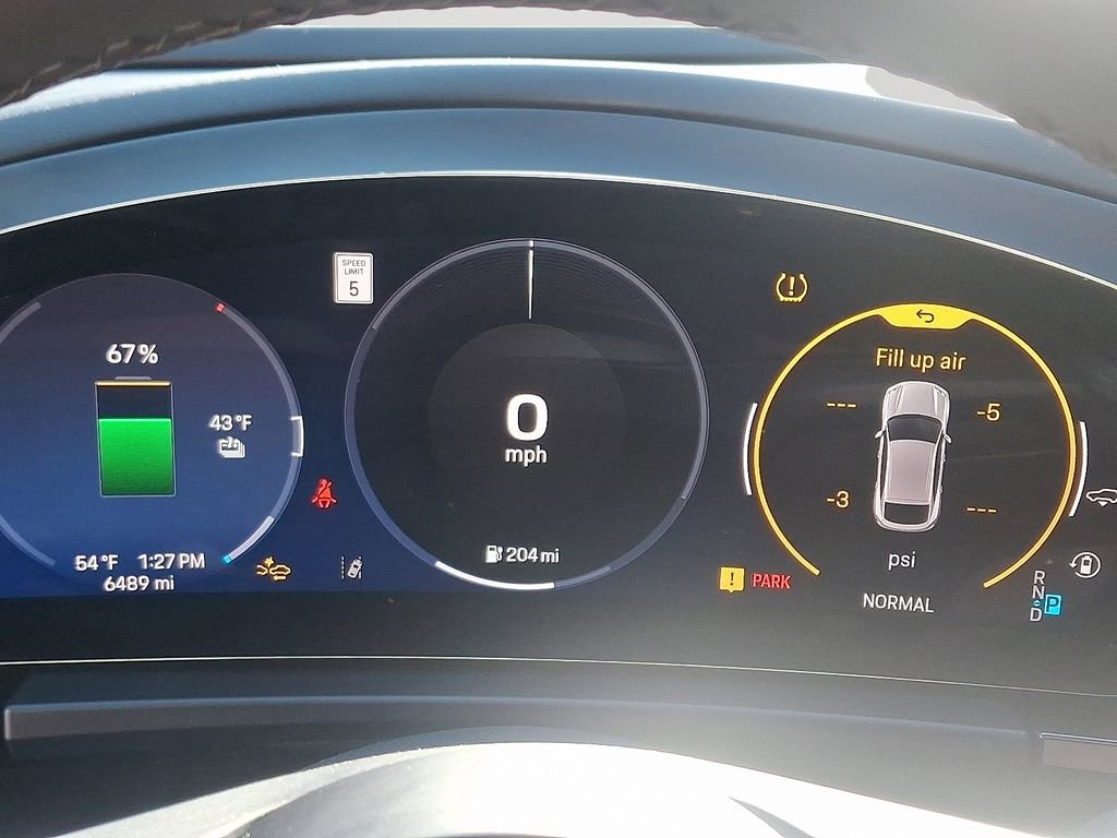 Used 2024 Porsche Macan 4 Electric image 21