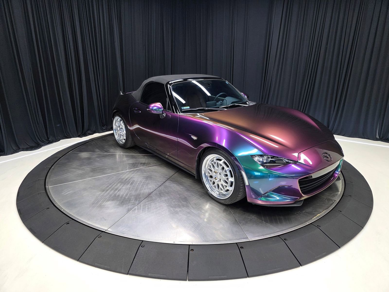 Used 2022 MAZDA MX-5 Miata Grand Touring RWD image 15