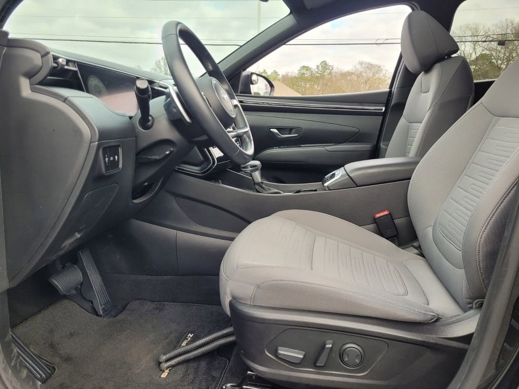 Used 2022 Hyundai Santa Cruz SEL Premium image 4