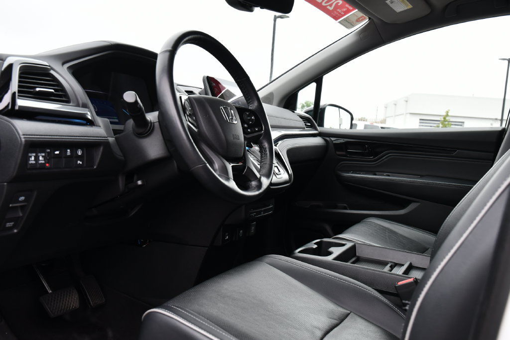 Used 2022 Honda Odyssey Elite image 16