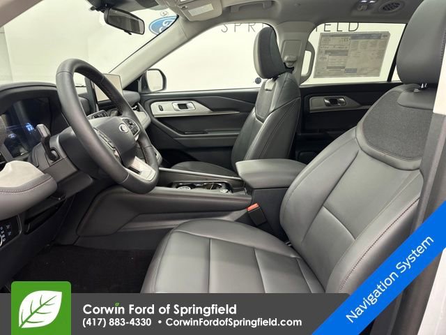 New 2026 Ford Explorer Active w/ Active Comfort Package image 6