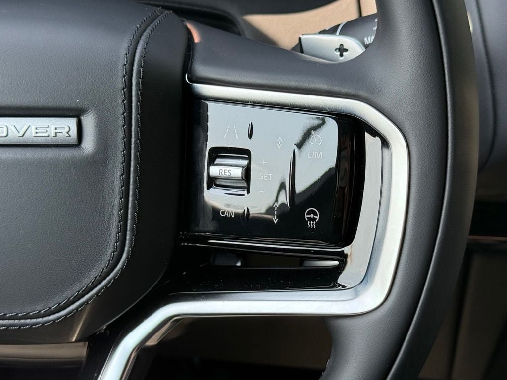 New 2026 Land Rover Range Rover Sport SE AWD/4WD image 18