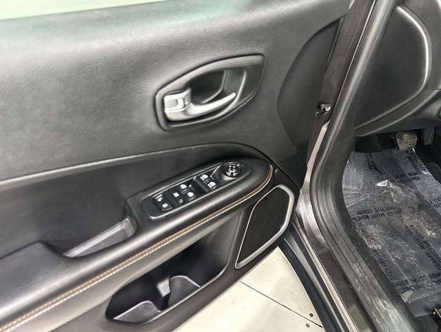 Used 2018 Jeep Compass Sport AWD/4WD image 9