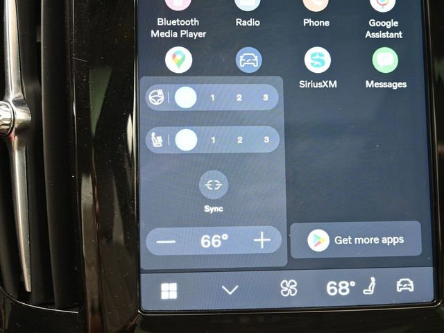 Used 2023 Volvo S90 B6 Plus image 22